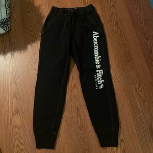 Women’s black Abercrombie & Fitch joggers